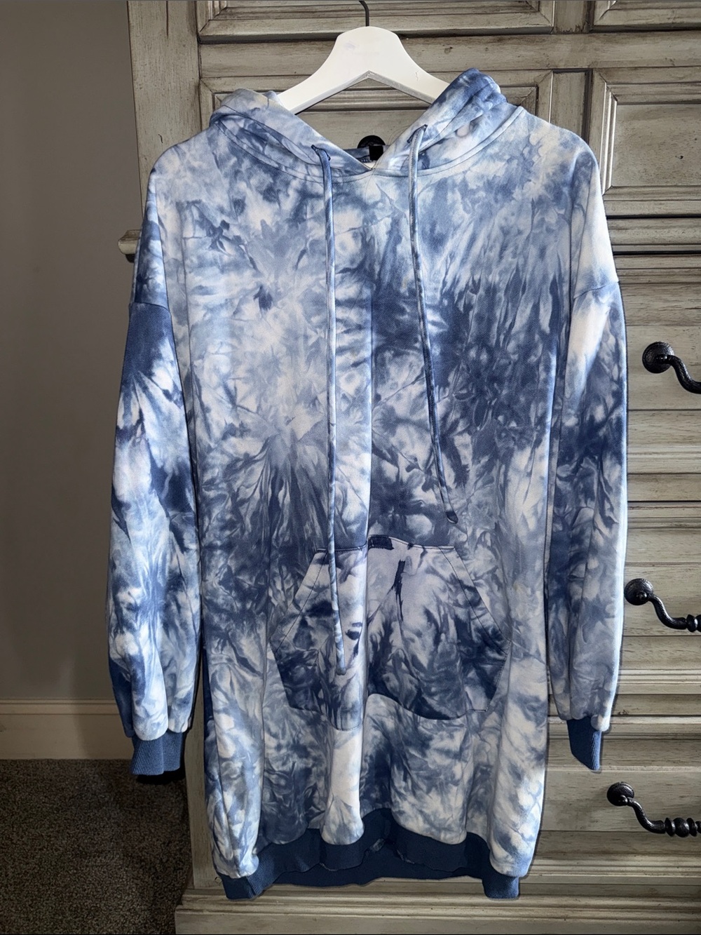 Lulu's Blue and White Tie-Dye Crewneck Hoodie